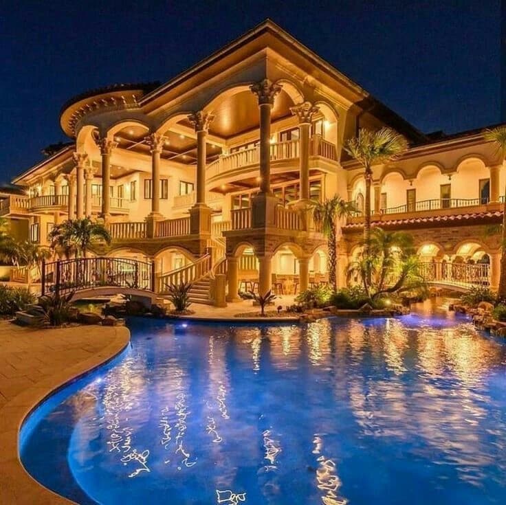 Rich Family thumbnail