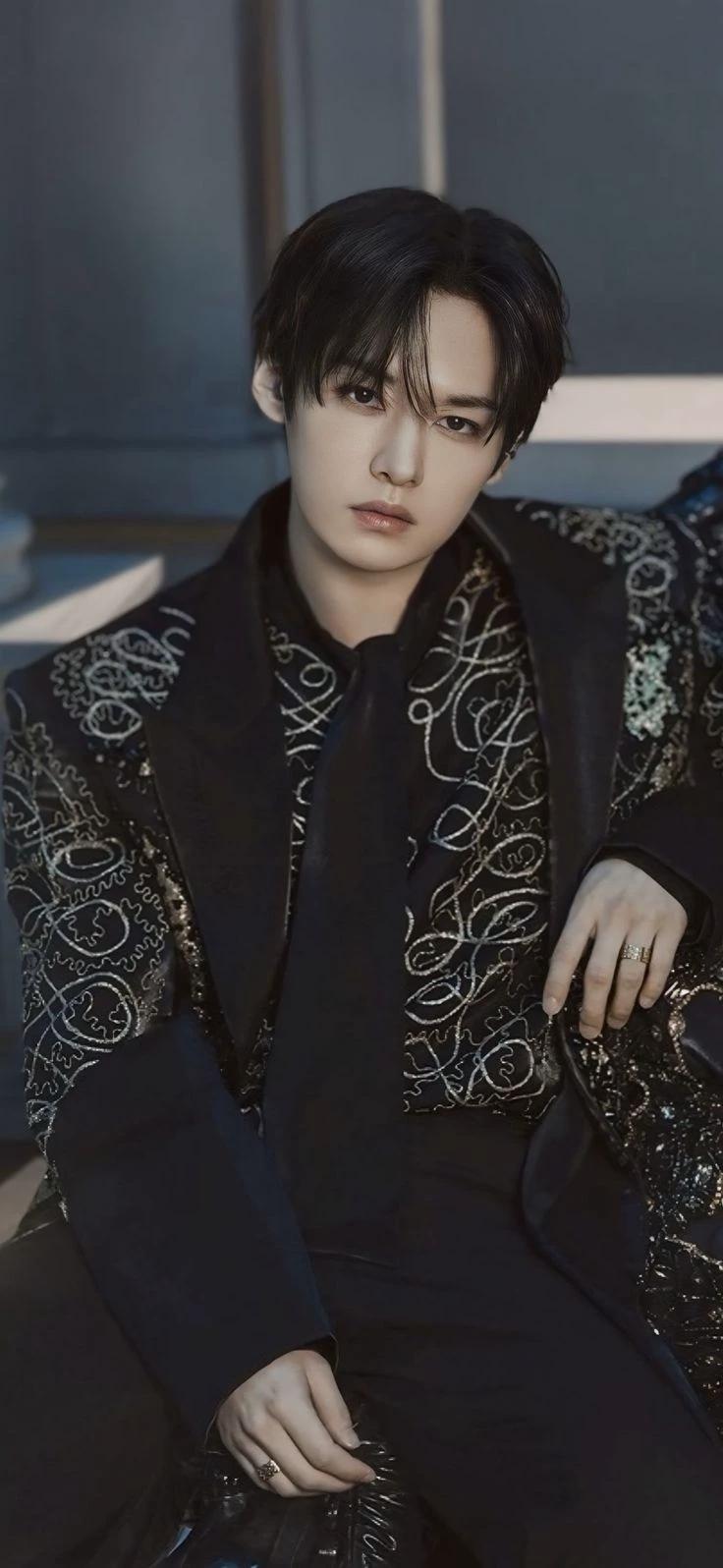 Lee Minho (Emperor) thumbnail