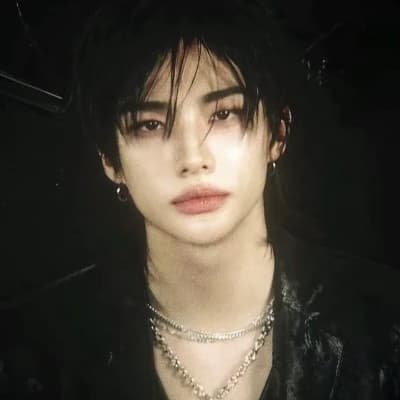 Hwang Hyunjin thumbnail