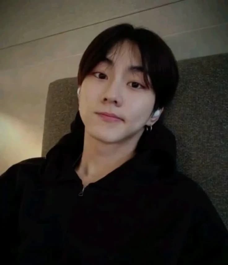 YANG JUNGWON thumbnail