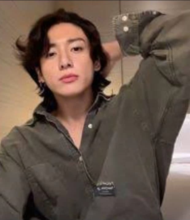 Your jungkook bodyguard thumbnail