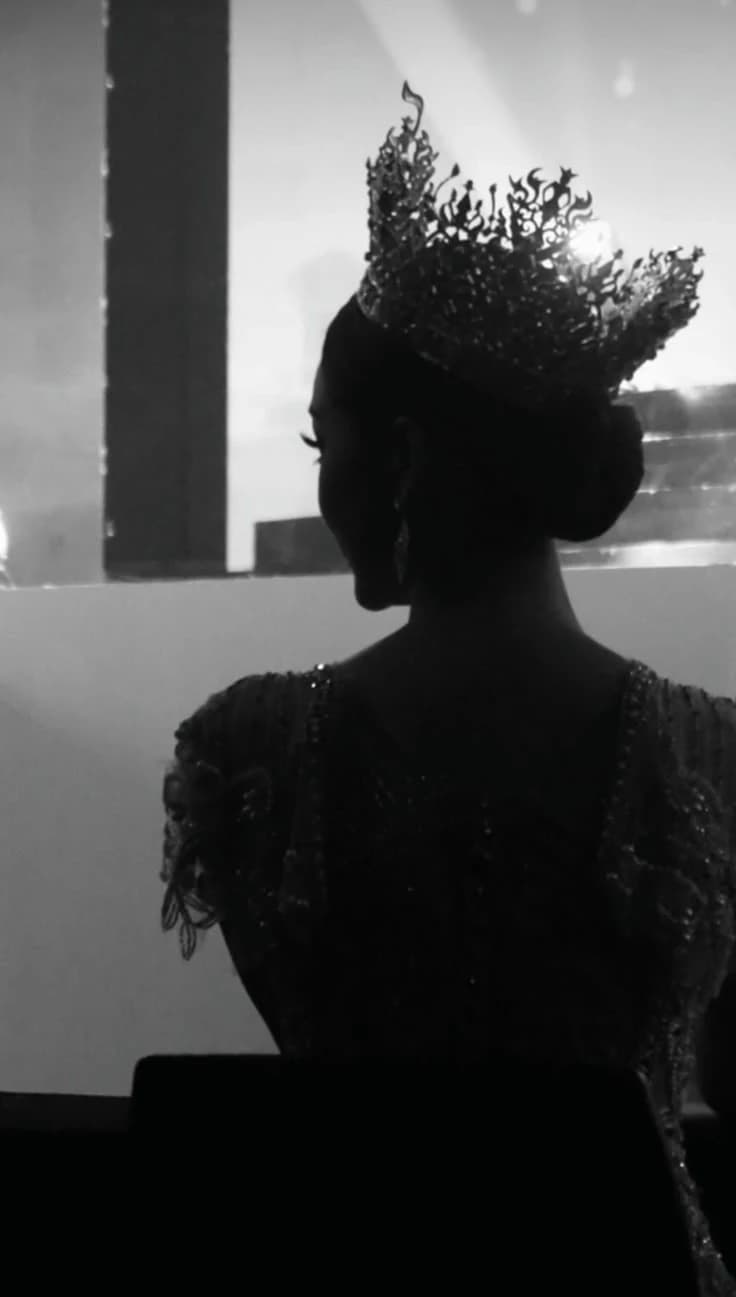 Queen  Olivia thumbnail
