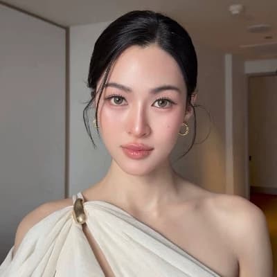Lingling Kwong GL/WLW thumbnail