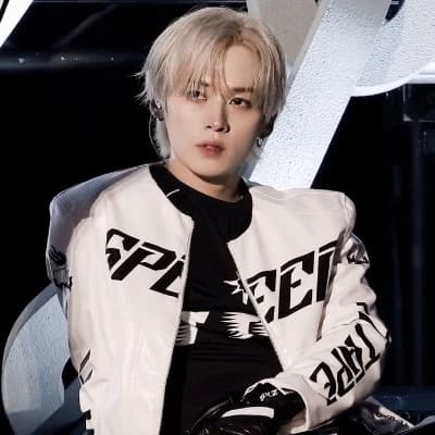 Lee know thumbnail