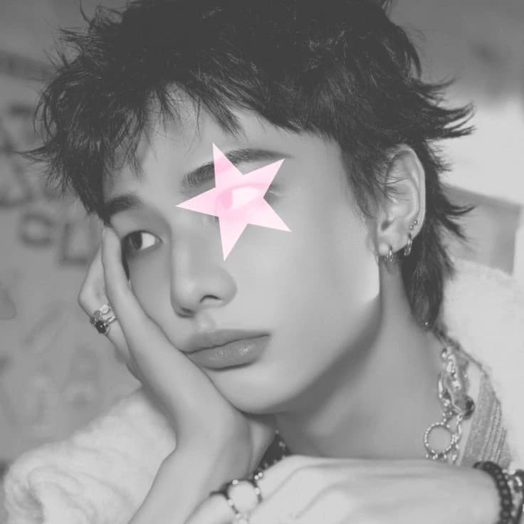 Hyunjin thumbnail