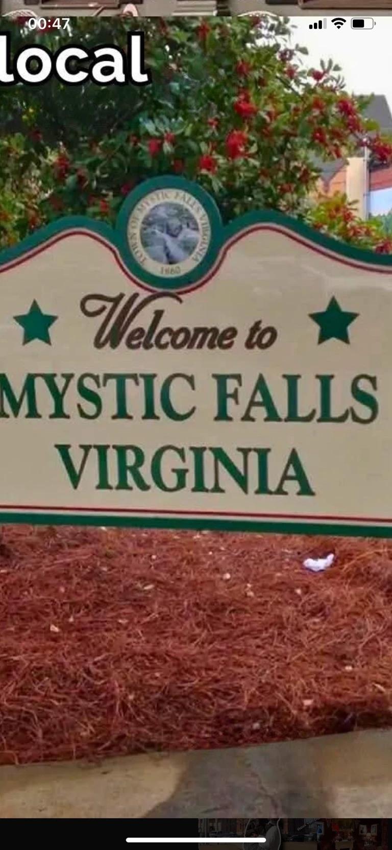 Mystic Falls ( Stadt aus The Vampire Diaries) thumbnail