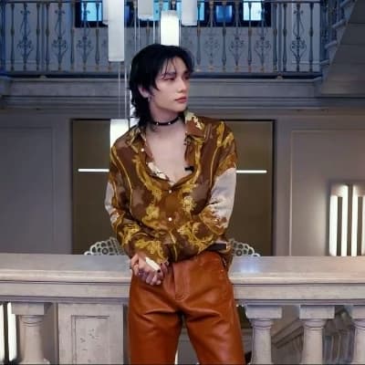 Hwang Hyunjin thumbnail