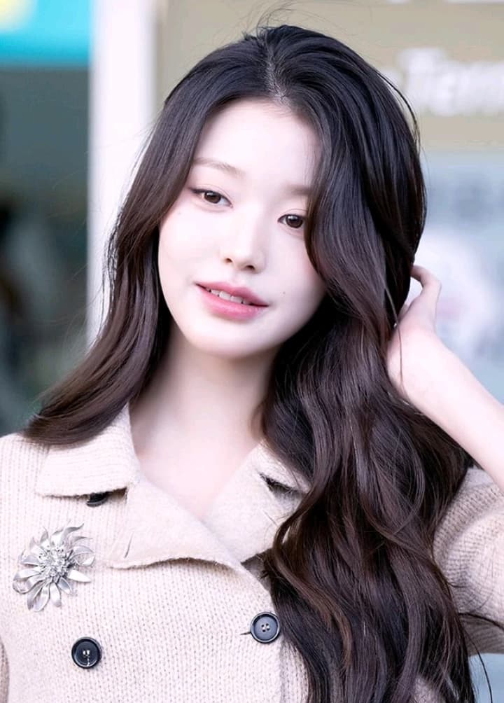 Wonyoung thumbnail