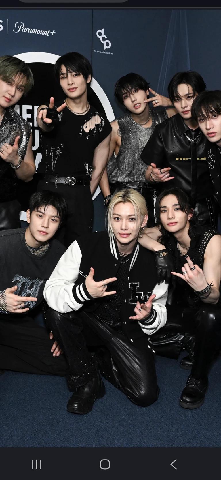 Straykids thumbnail
