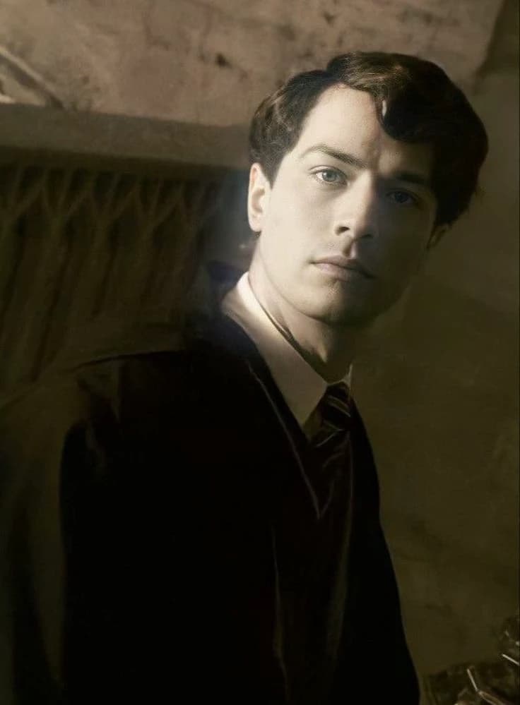 Tom riddle thumbnail