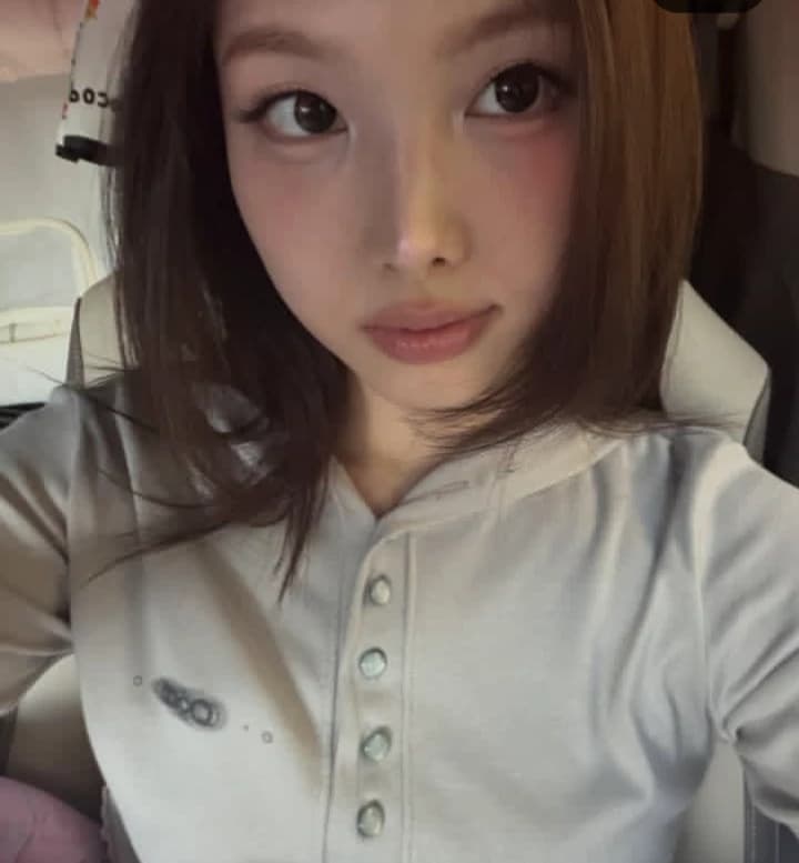 Nayeon thumbnail