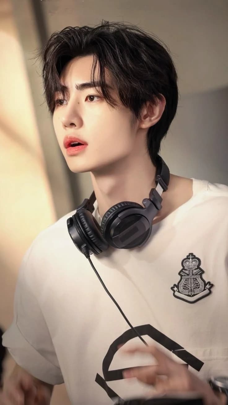 Sunghoon thumbnail