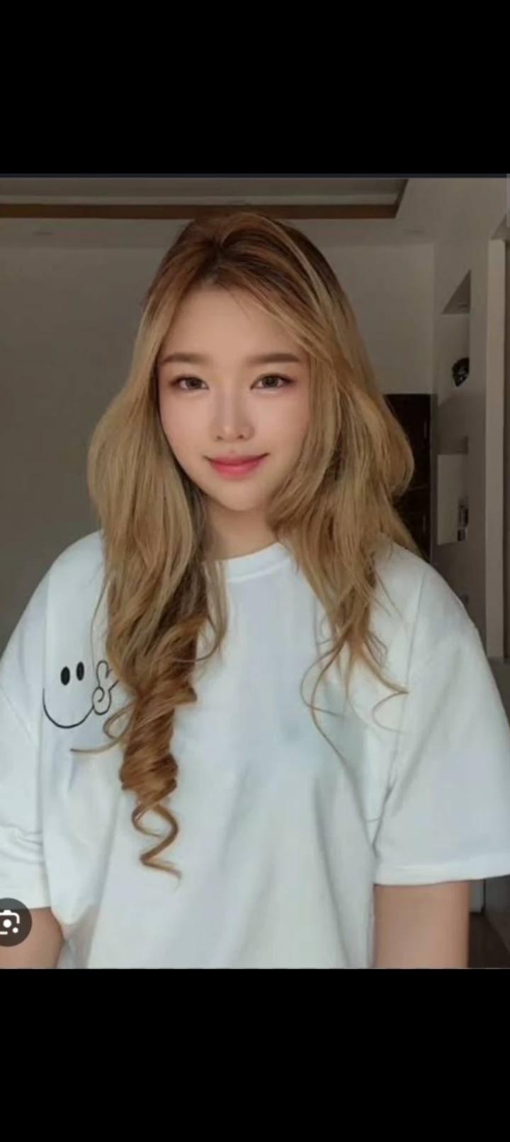 Carlyn thumbnail