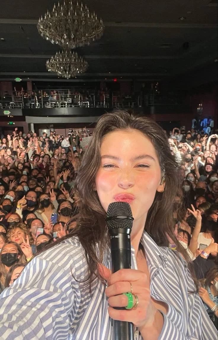 Gracie abrams thumbnail