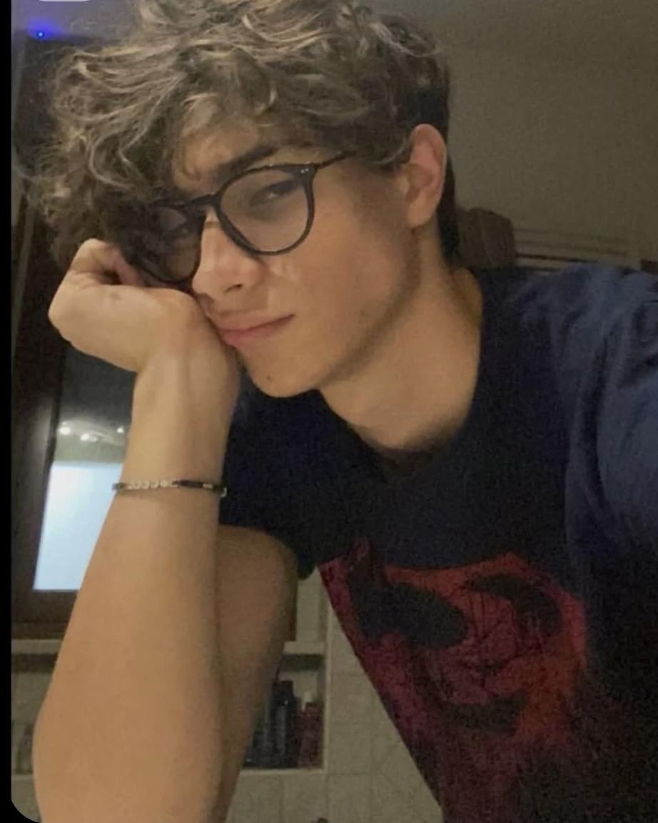 Your boyfriend and his best friend  thumbnail