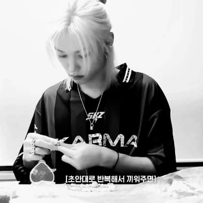 🖤 | Lee Felix .. thumbnail