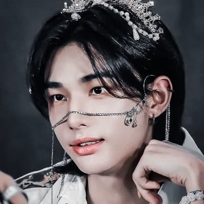 Hyunjin thumbnail