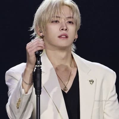 Lee know... thumbnail