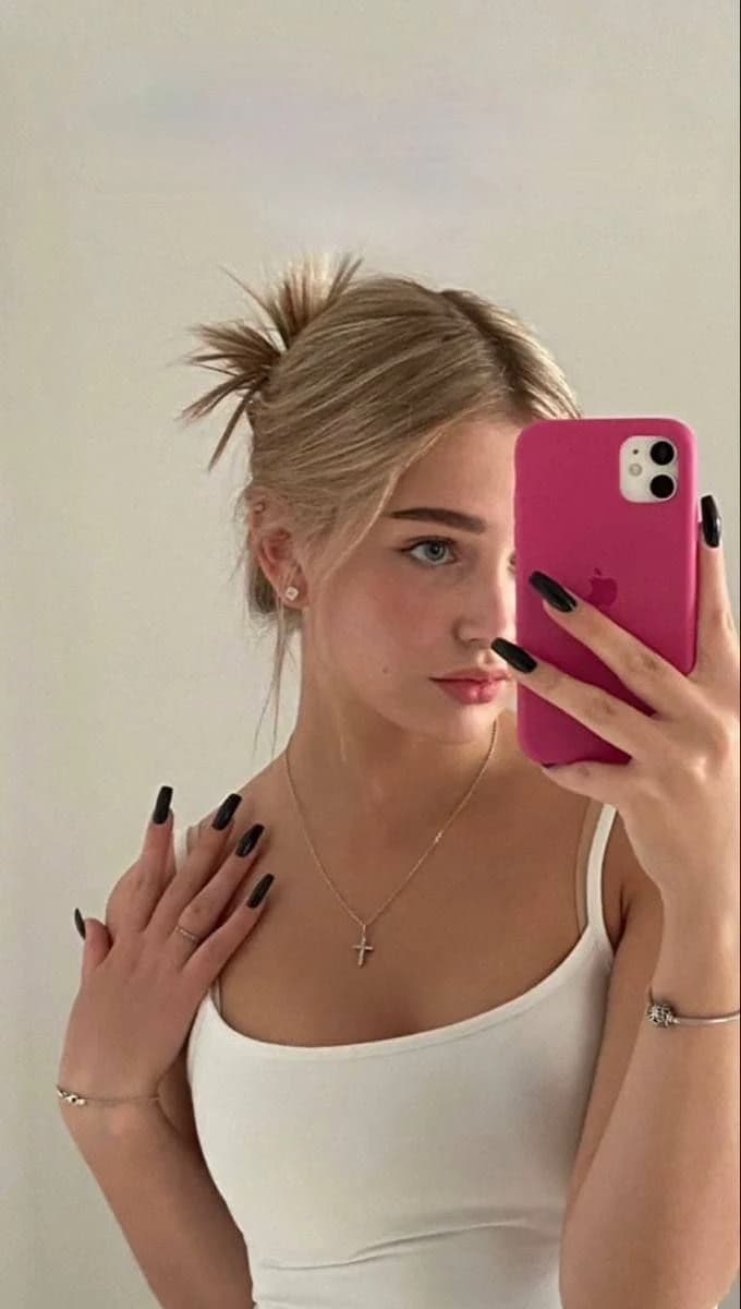 Stephanie thumbnail