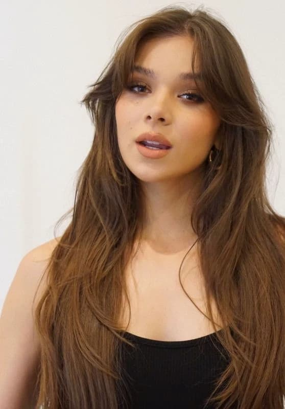 Hailee steinfeld  thumbnail