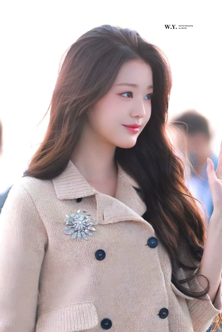 Wonyoung thumbnail