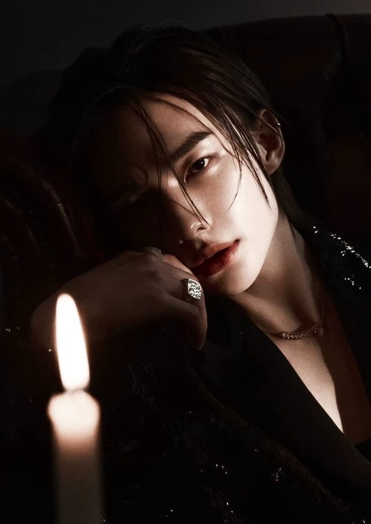 Hyunjin is writing... thumbnail