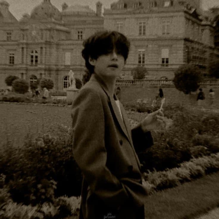 Kim taehyung  thumbnail