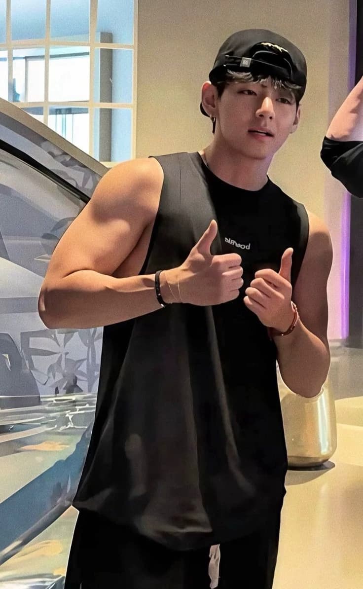 Kim Taehyung Gay thumbnail