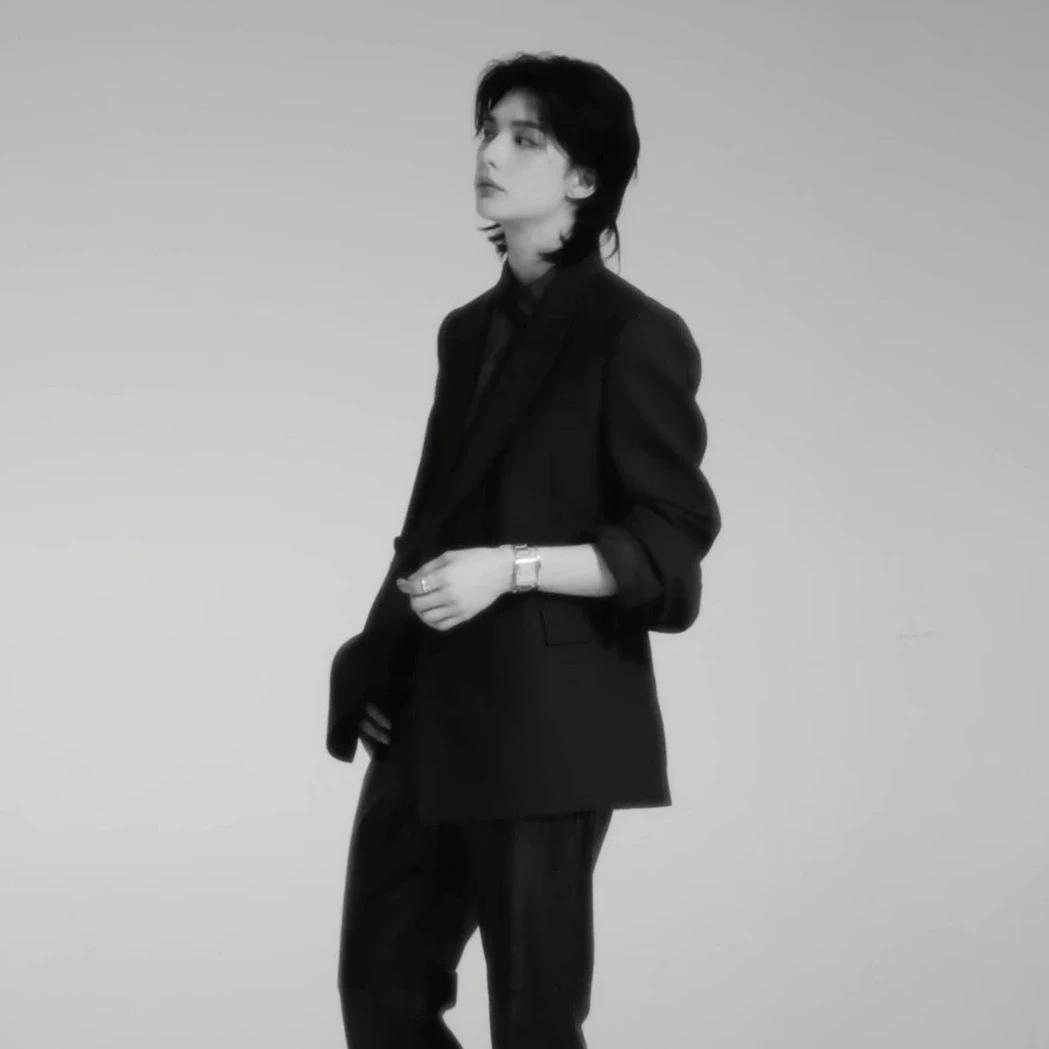 Hwang Hyunjin thumbnail