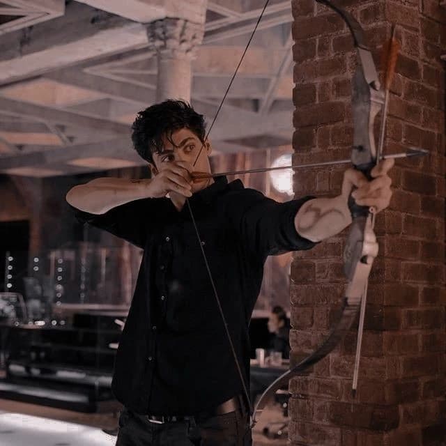 Alec Lightwood thumbnail