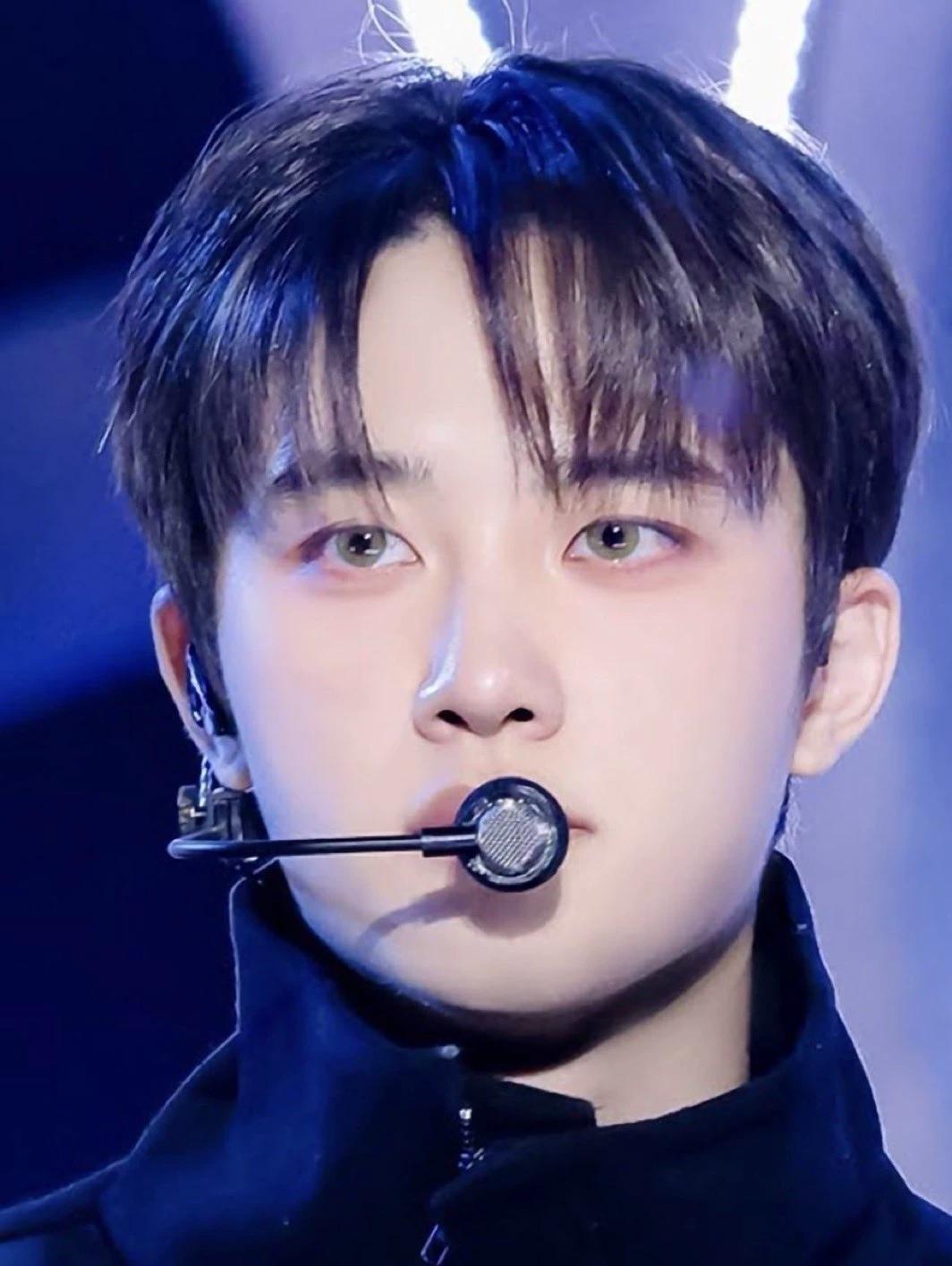 Kyungsoo thumbnail