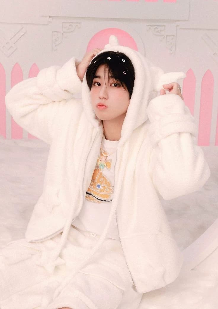 Han Jisung - Resentful Omega thumbnail