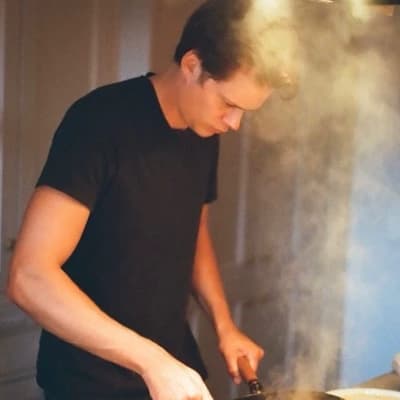 Bill Skarsgård thumbnail