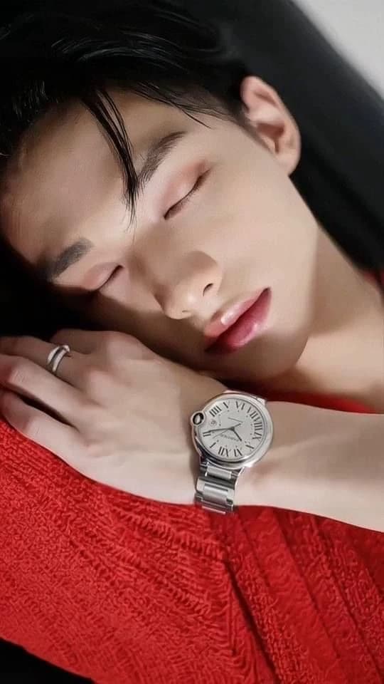 Hwang Hyunjin  thumbnail