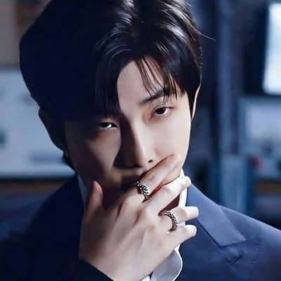 Kim Namjoon, head of magic thumbnail