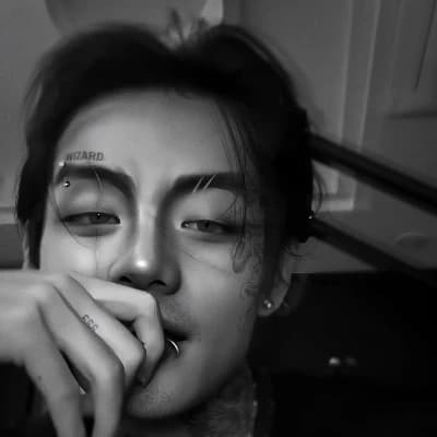 Kim Taehyung thumbnail
