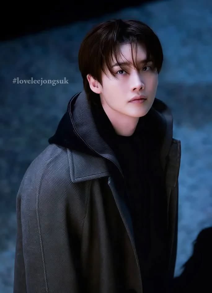 Lee jong suk  thumbnail