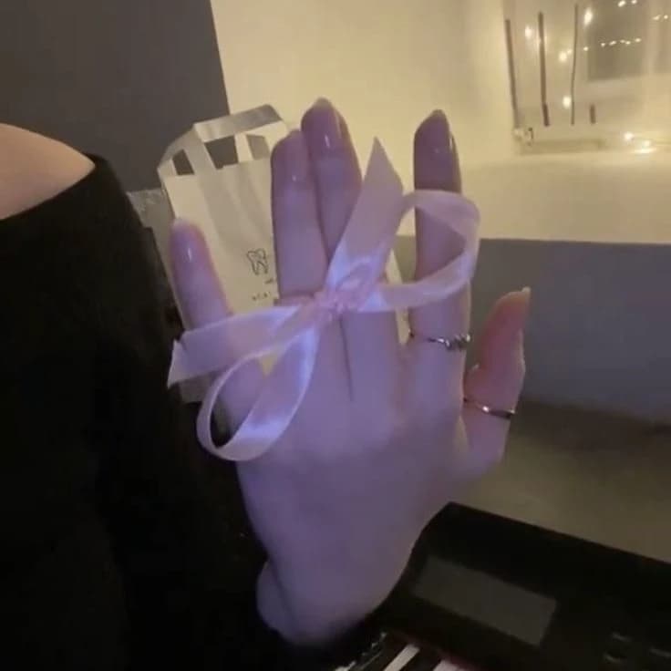Chloe. WLW / GL thumbnail