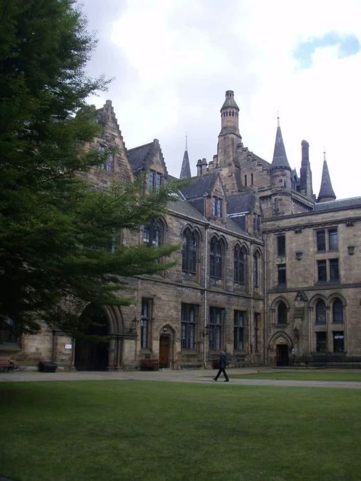 Tommen college thumbnail