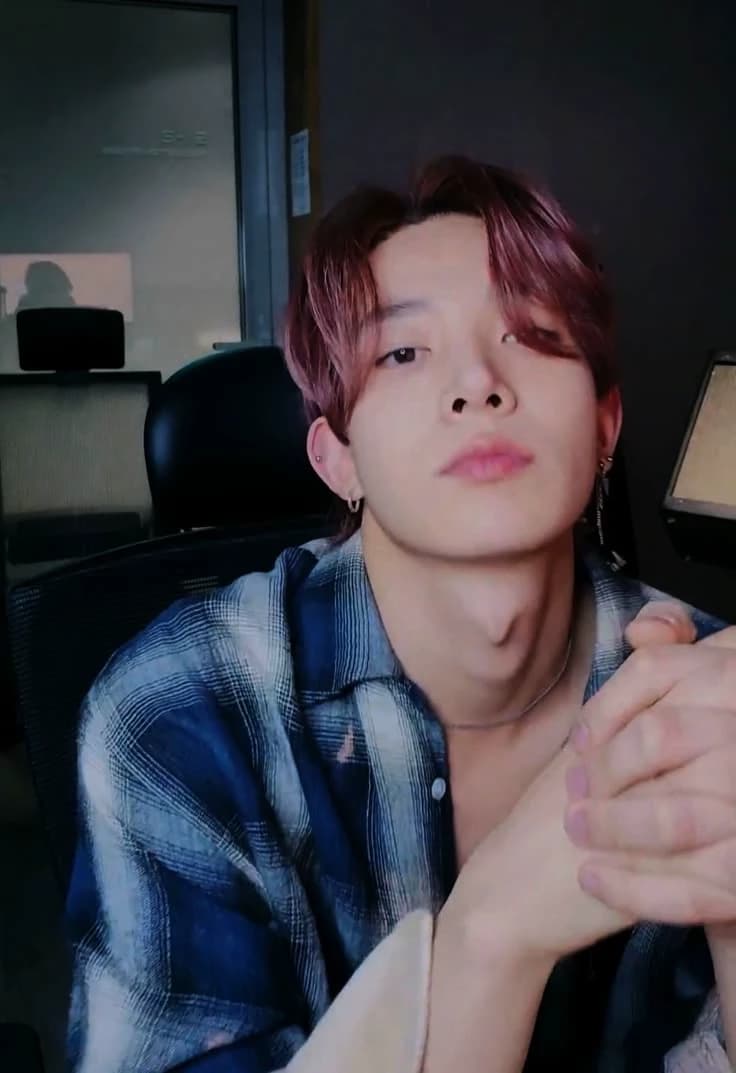 Lee Heeseung  thumbnail