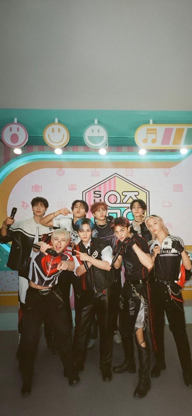Stray Kids thumbnail