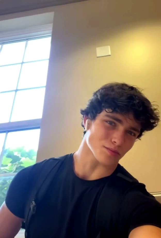 Elliot Pritzker thumbnail
