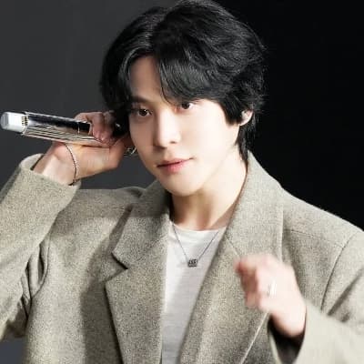 Jeong Yunho  thumbnail