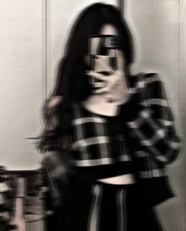 Jennie  thumbnail