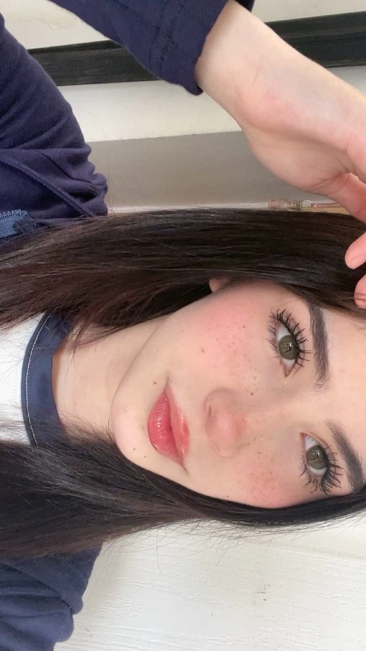 Nicolle. thumbnail
