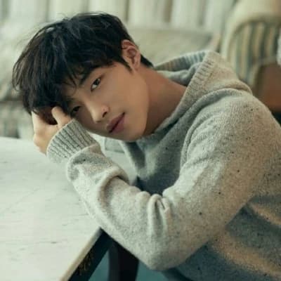 Woo Do-hwan thumbnail