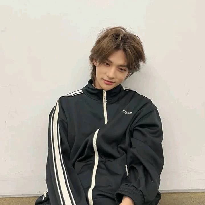 Hyunjin thumbnail