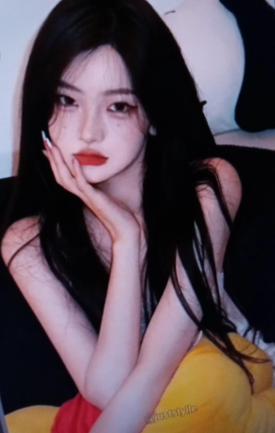 Your girlfriend thumbnail