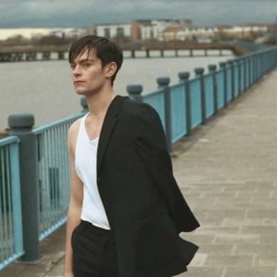 Tom thumbnail