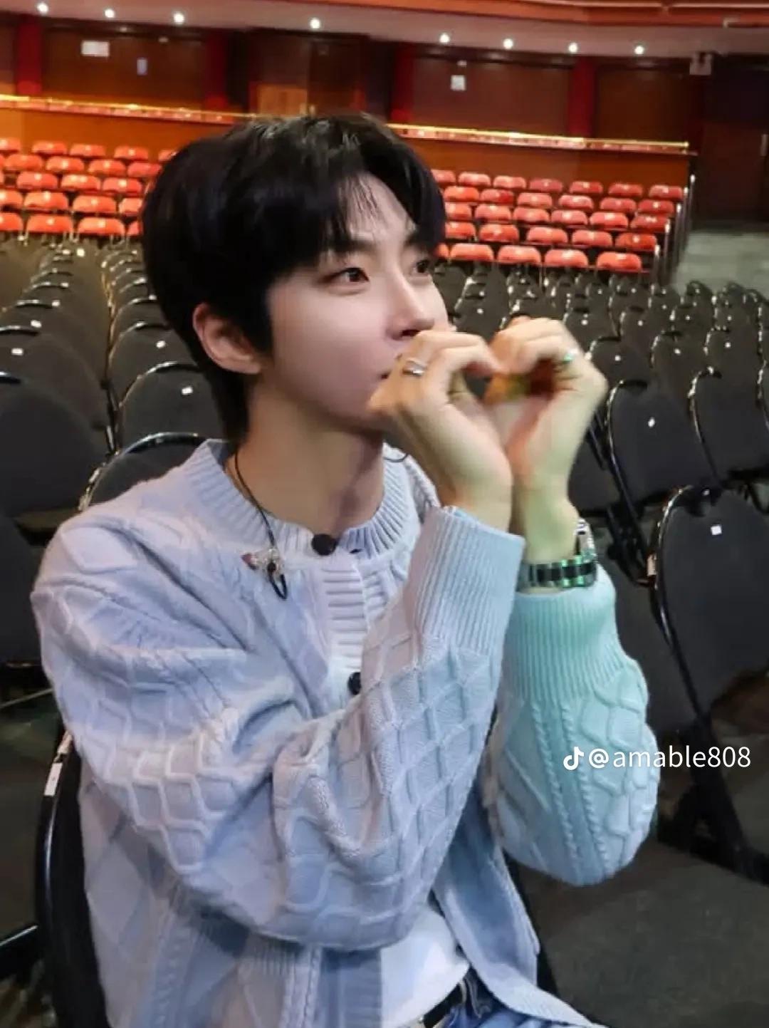 Hwang in yeop thumbnail